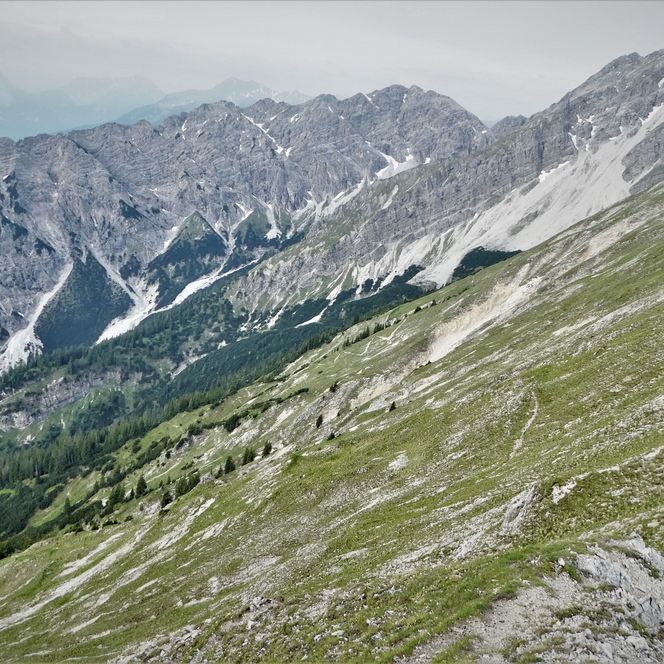 Bergmassiv in den Ammergauer Alpen
